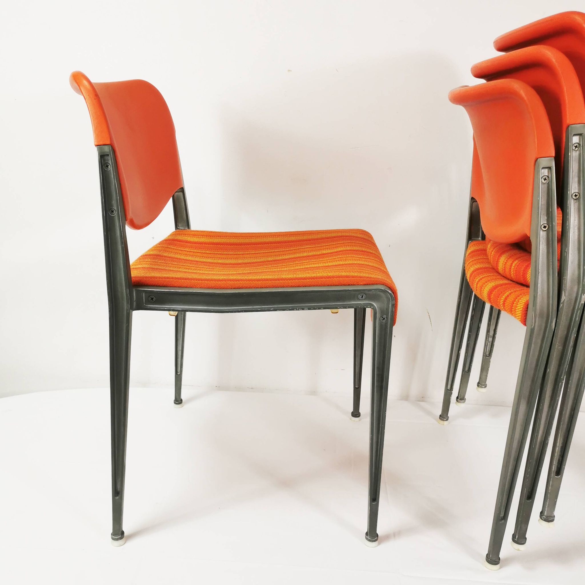 Ensemble de chaises Space Age, Kush & Co., conçu par le professeur Hans Ell. Années 70