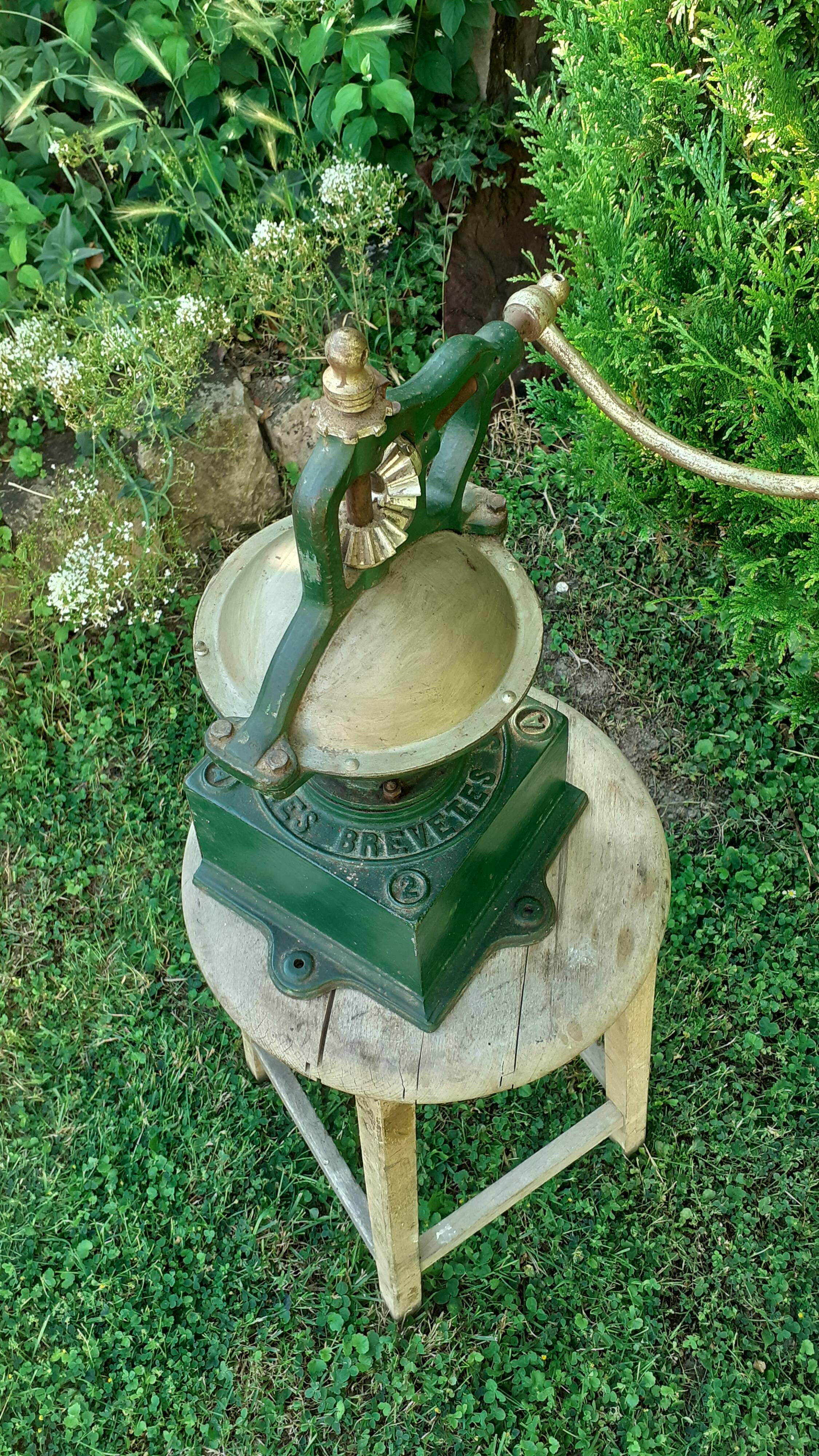 Peugeot frères counter coffee grinder