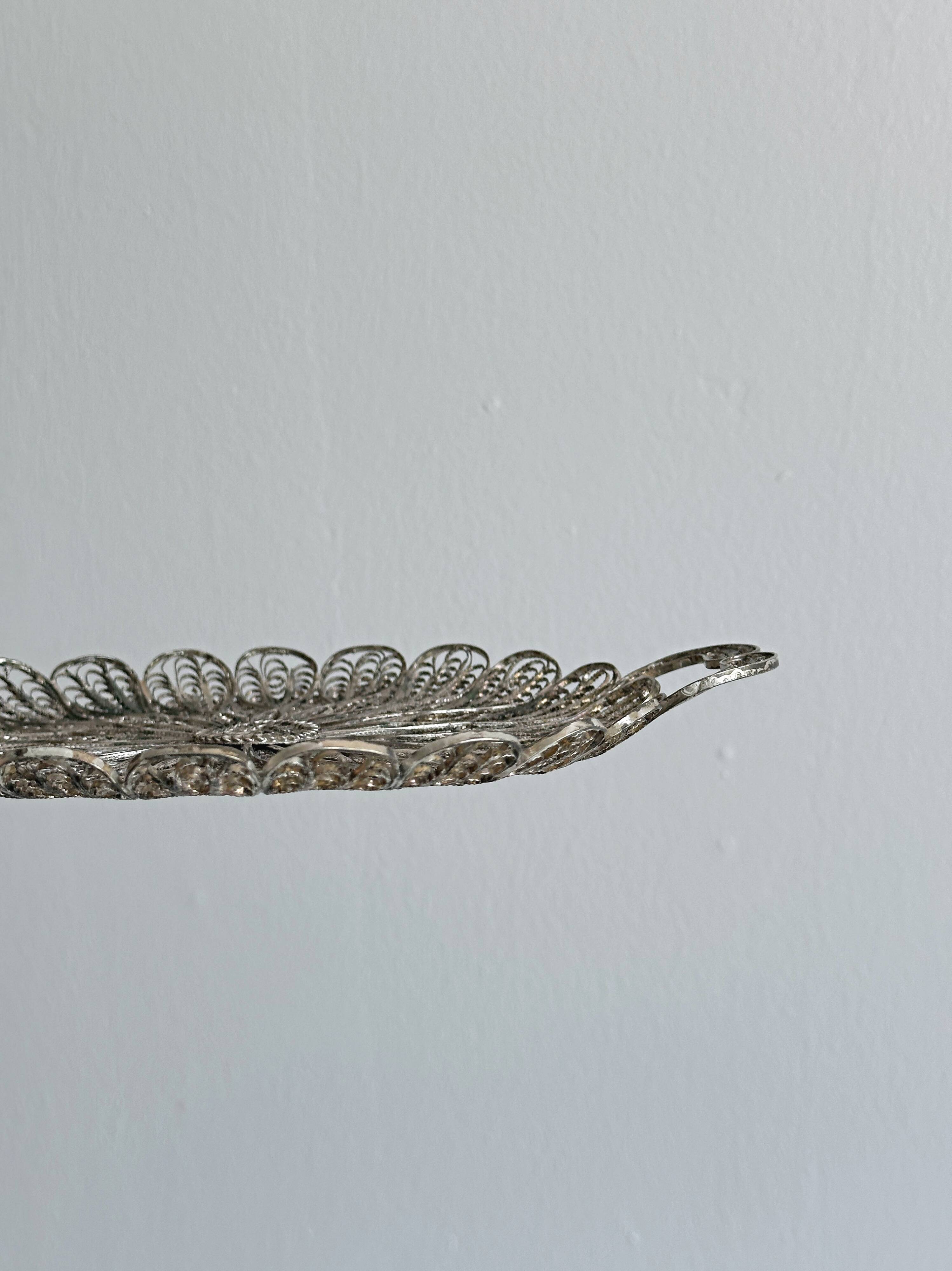 Filigree plateau in silver-plated openwork metal