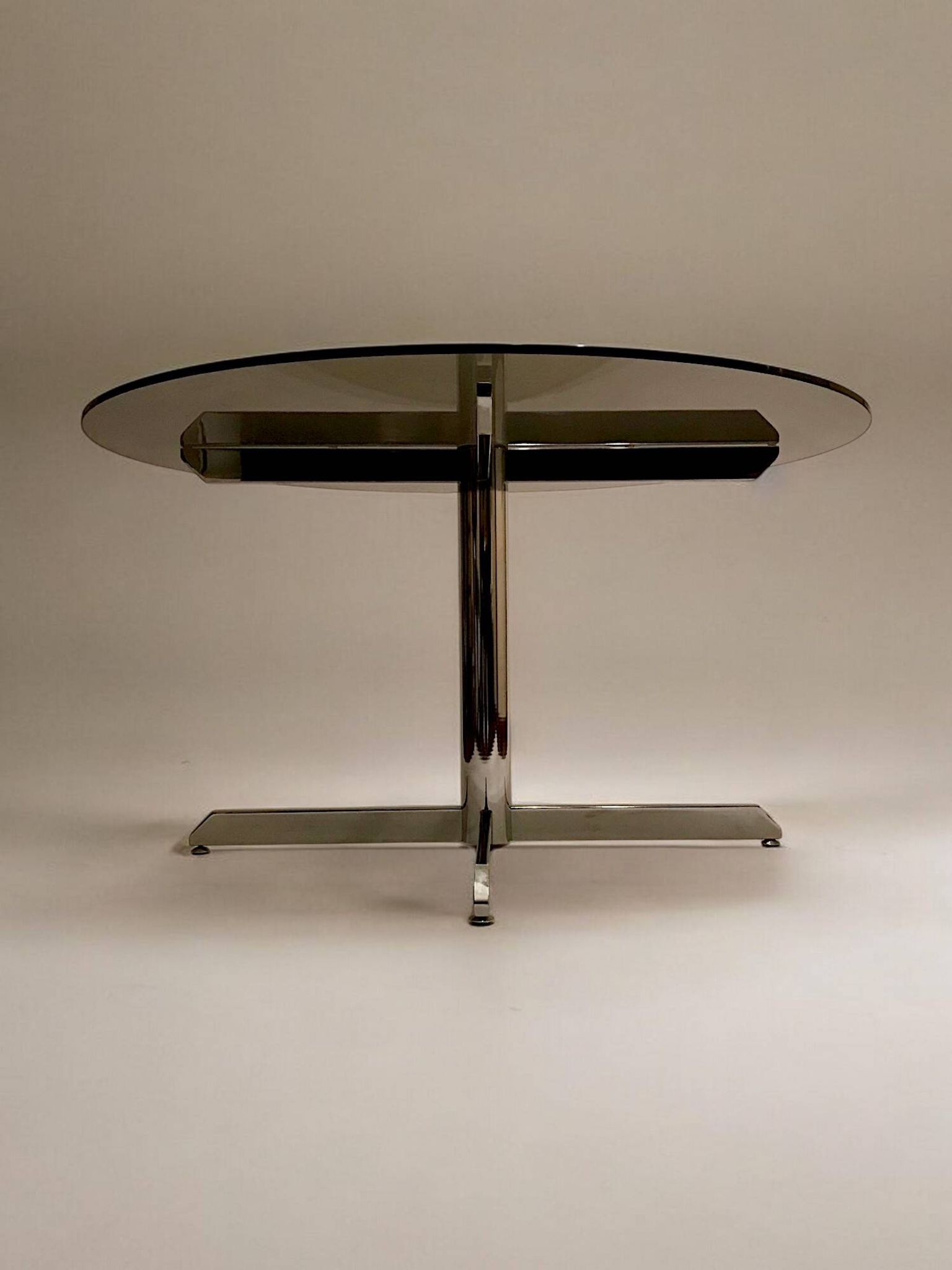 Table à manger à plateau en verre fumé - c. 1970 - Roche Bobois