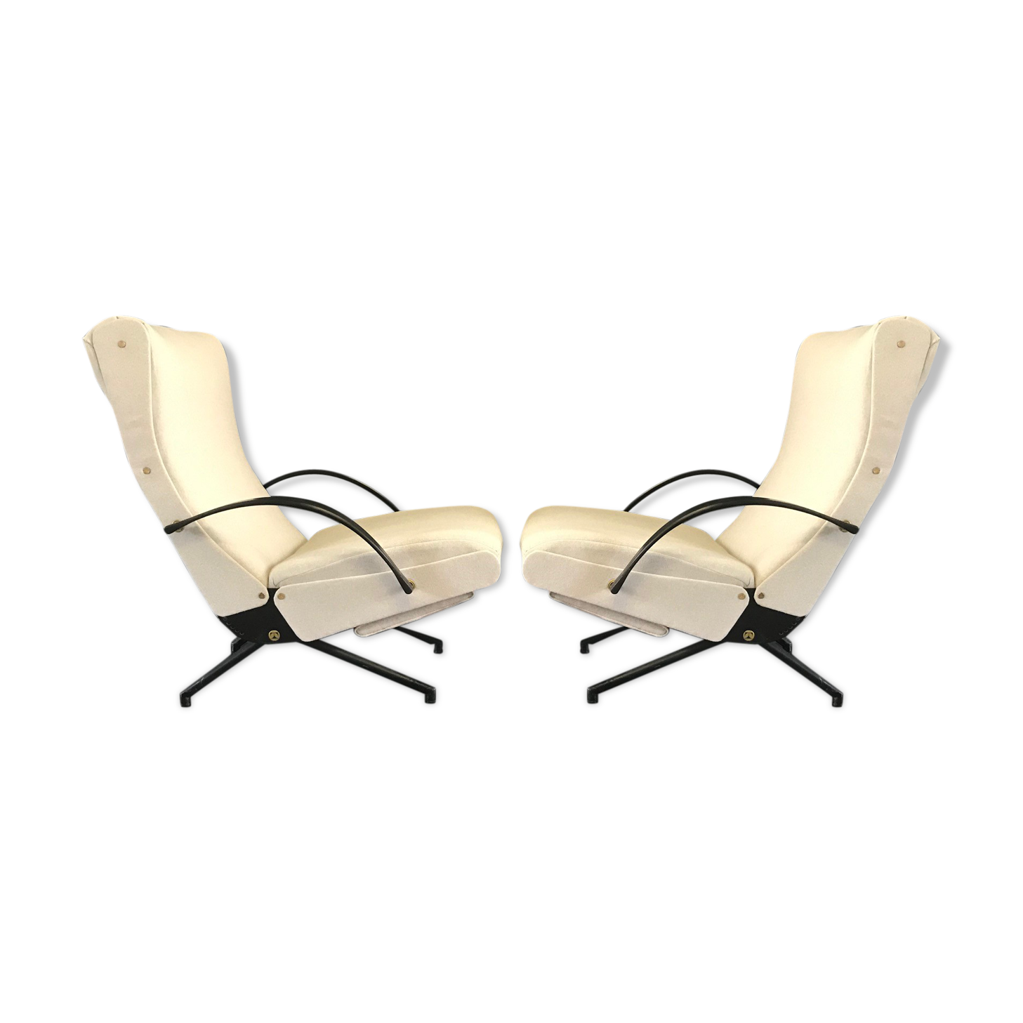 Pair p40 model armchairs by Osvaldo Borsani for Tecno