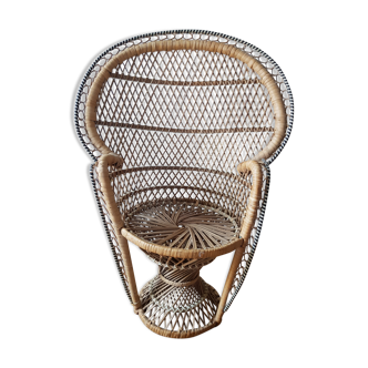 Plant holder wicker armchair