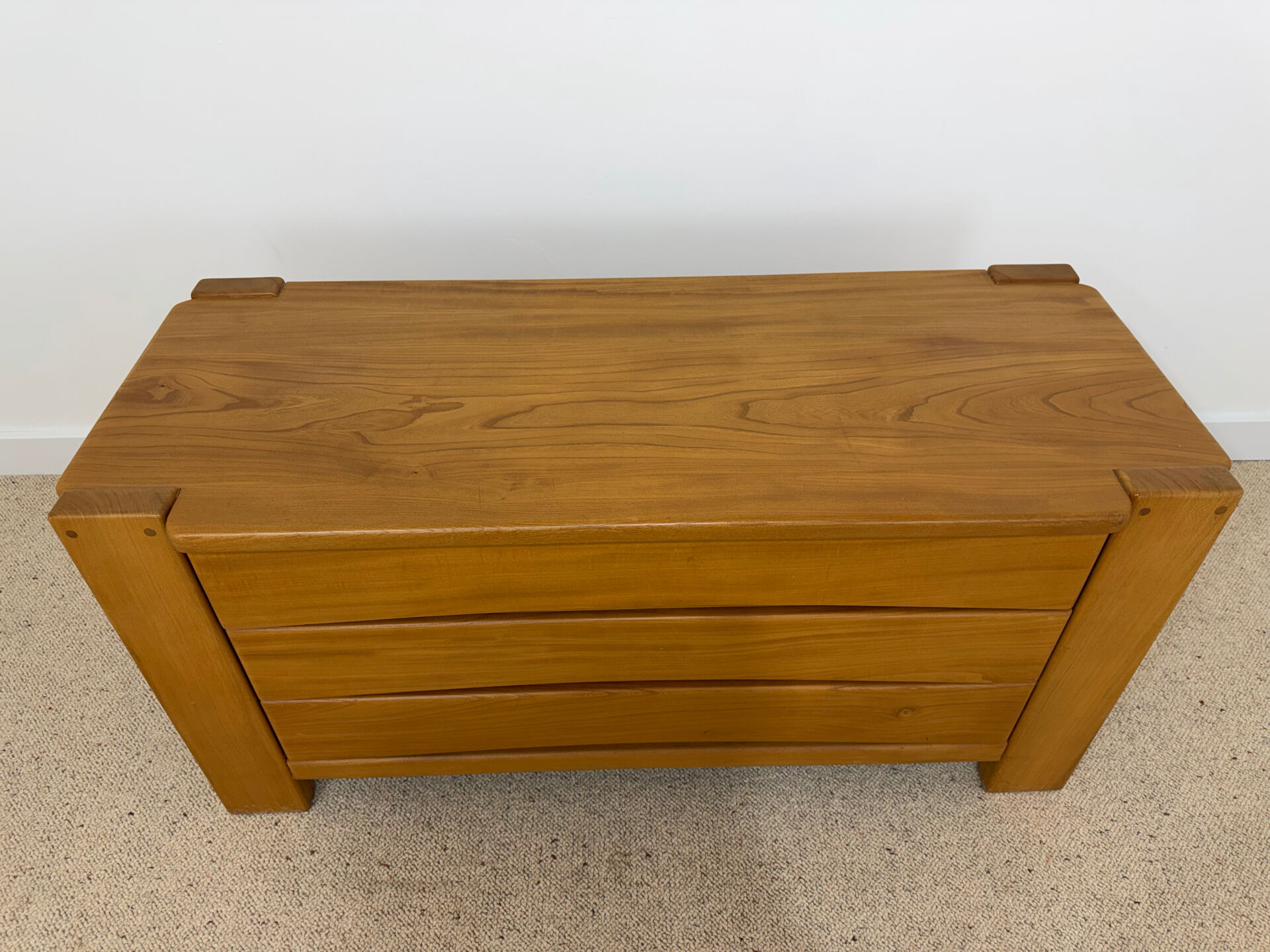 Commode vintage en orme – années 70
