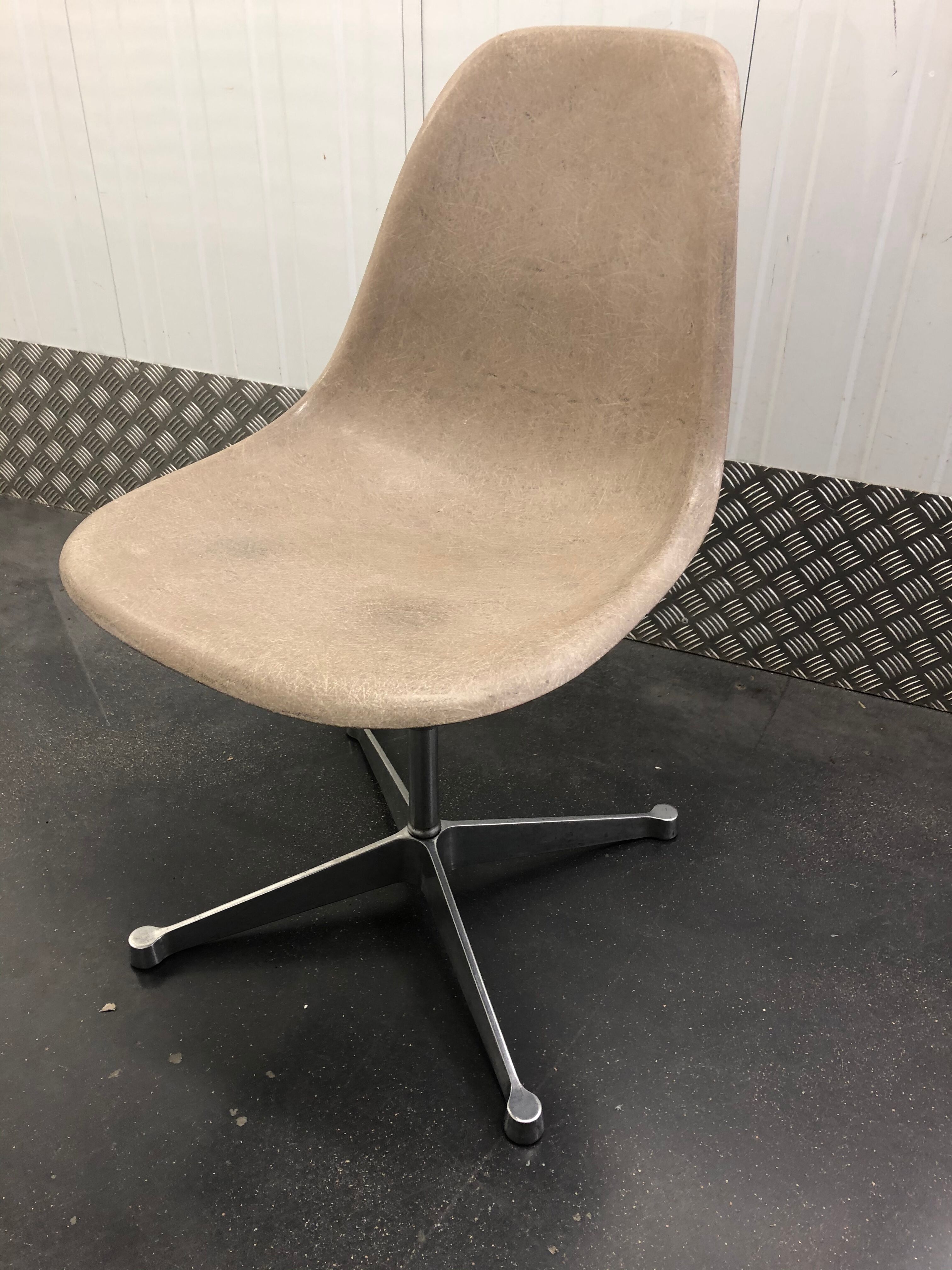 Resin office chair by Eames for Herman Miller circa 1960