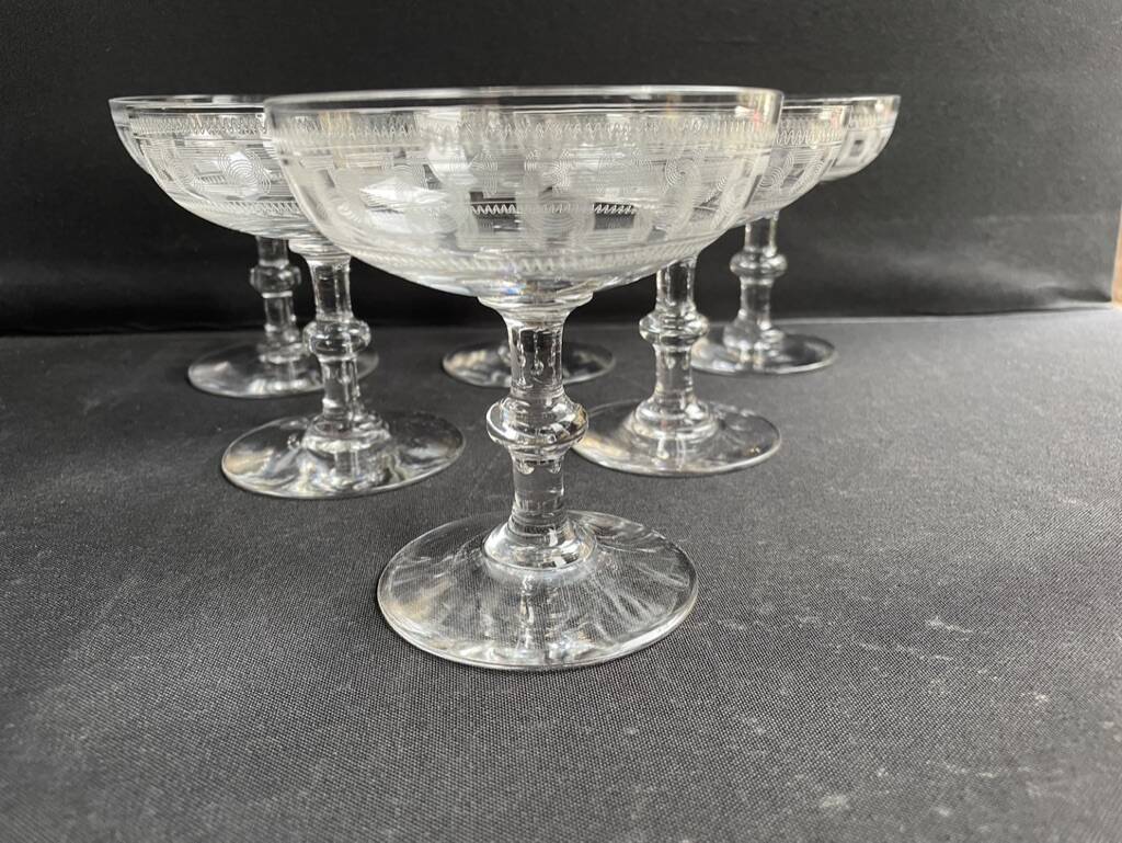 6 Baccarat champagne glasses engraving 3458