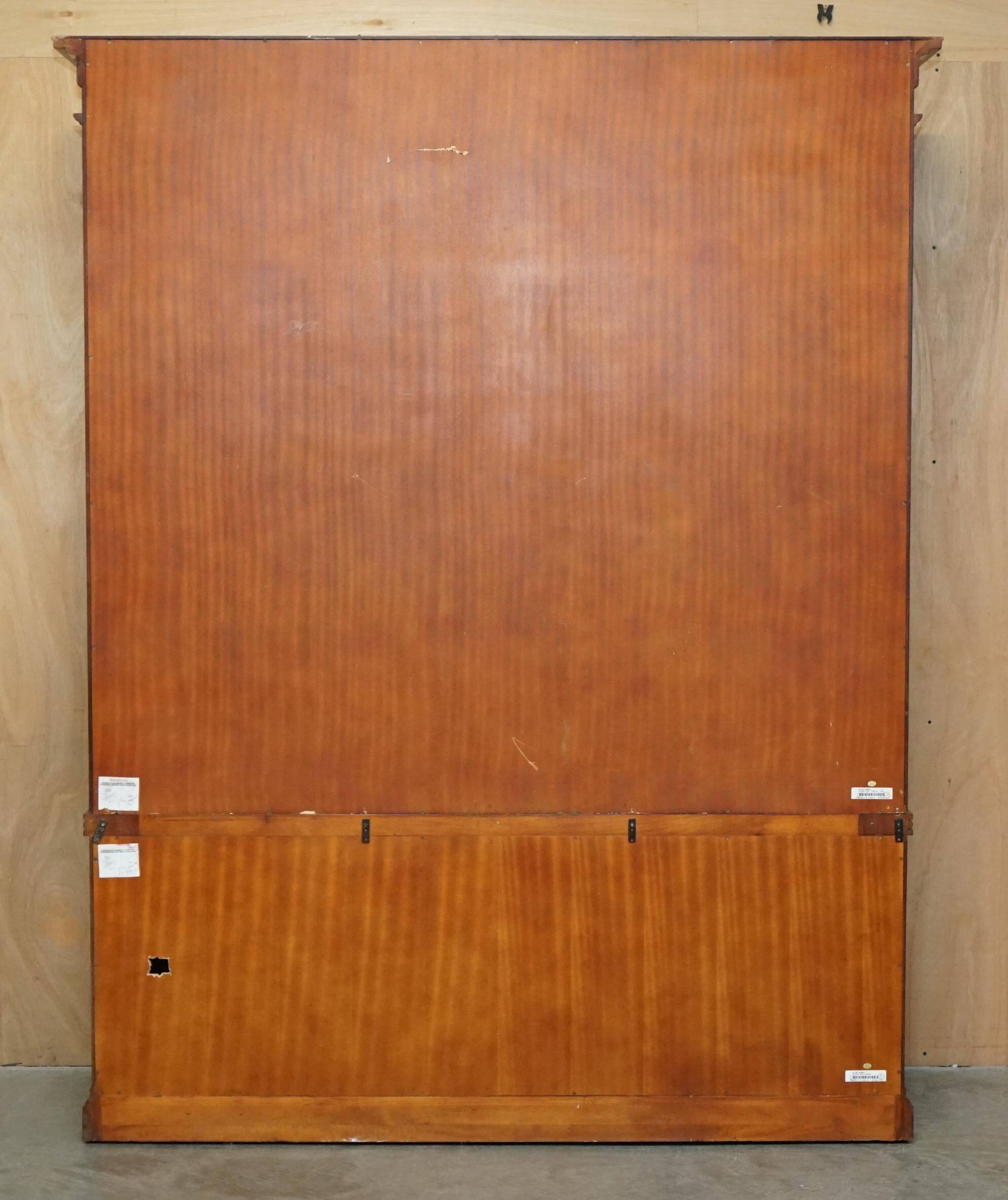 Bibliothèque ouverte Ralph Lauren extra large en bois dur