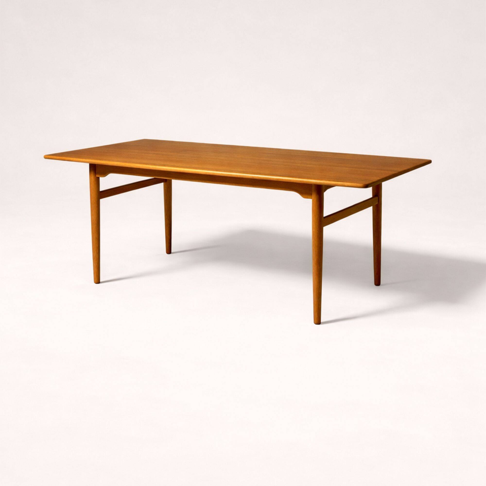 Table AT 327 Hans Wegner original edition by Andreas Tuck
