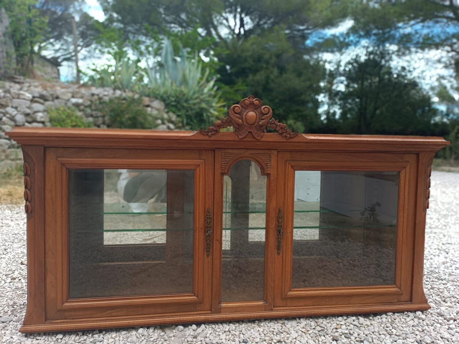 Vessel year 30 to hang