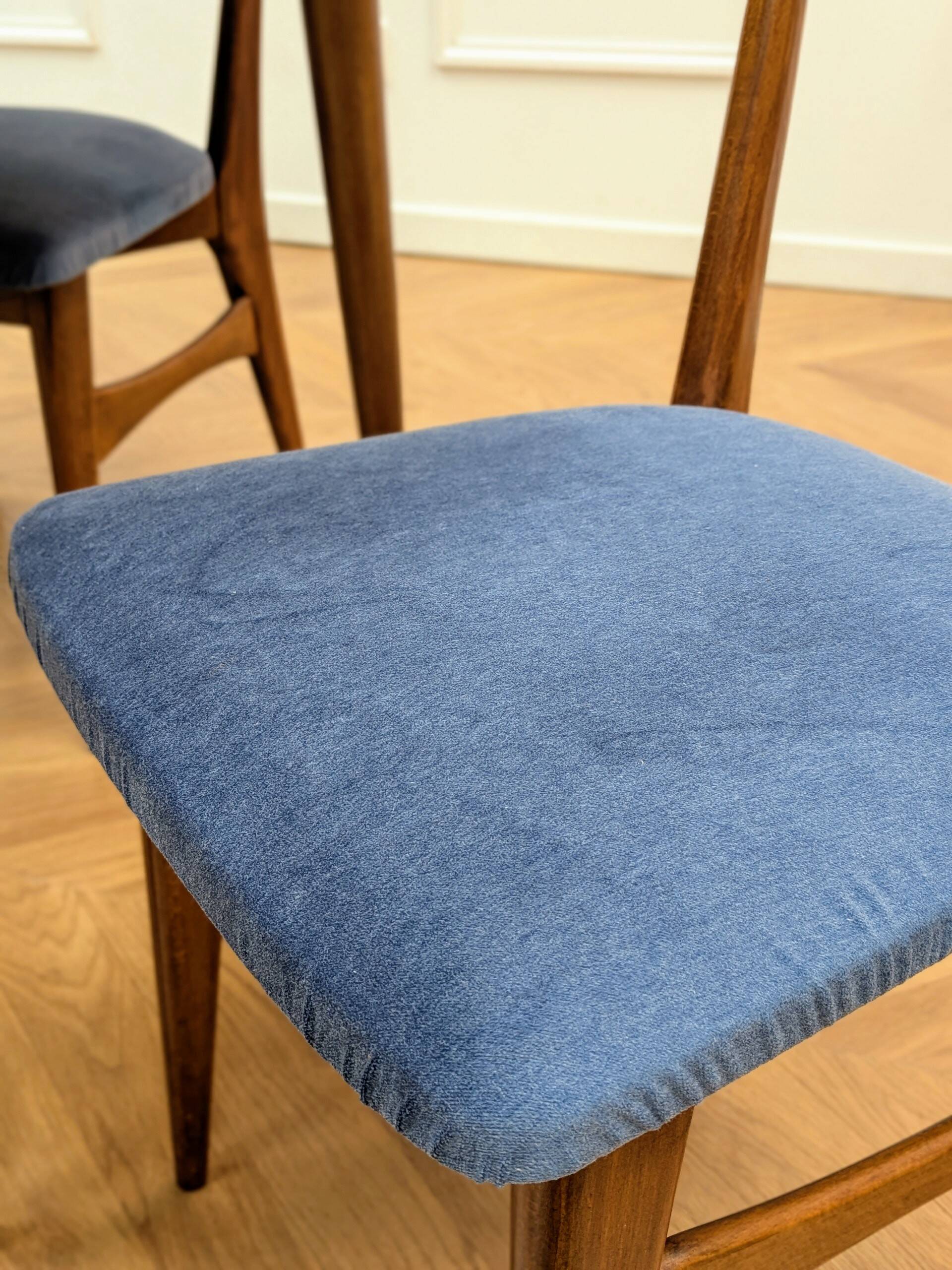 Set of 6 Scandinavian chairs