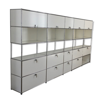 Usm white and metal library