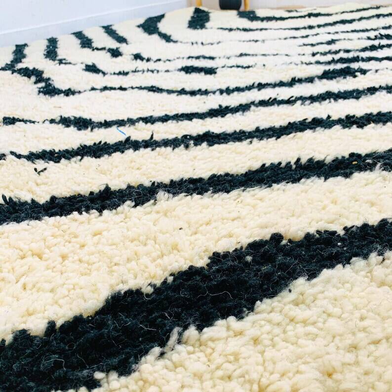 Handmade Moroccan rug 200cm x 300cm