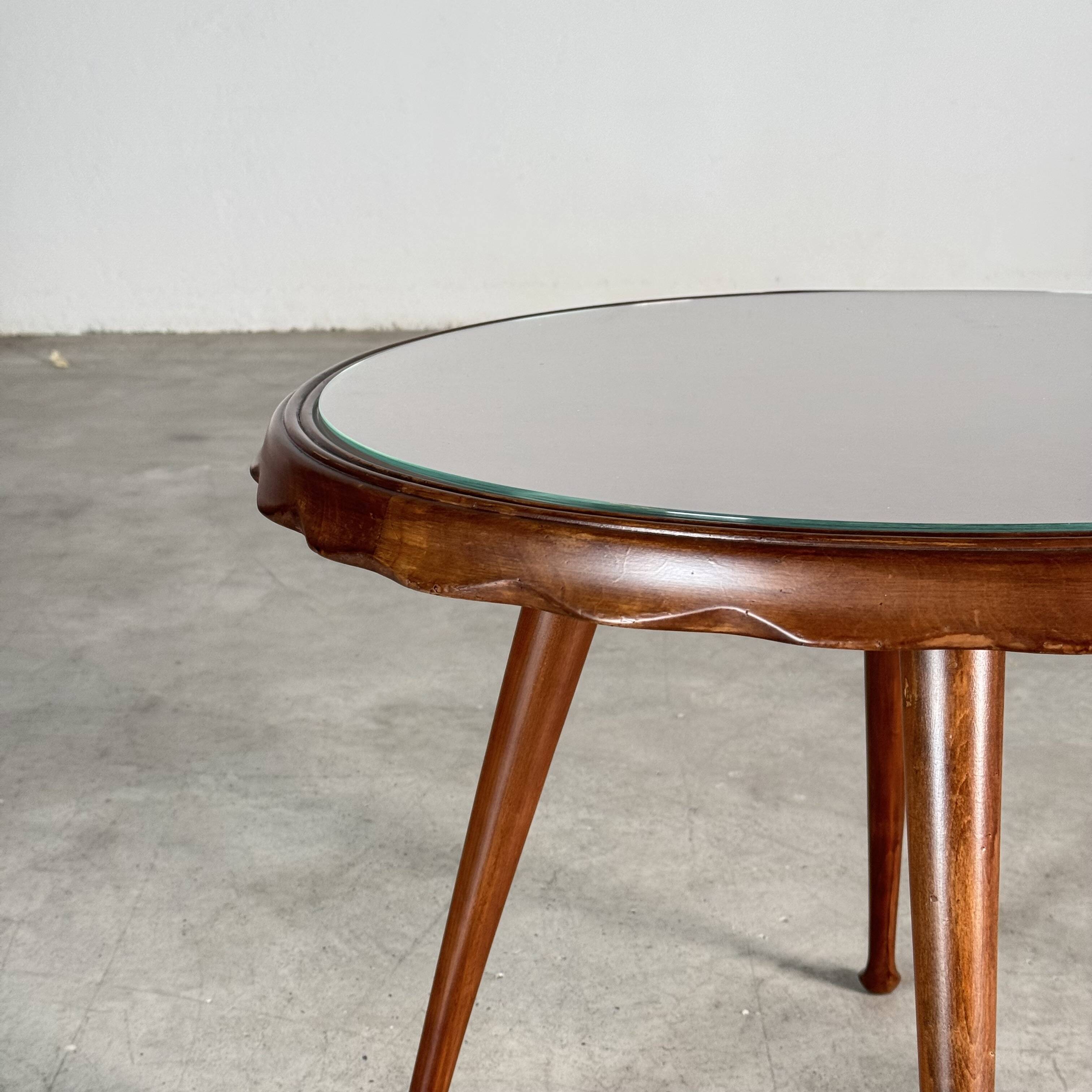 Round coffee table attributed to Paolo Buffa for Arrighi Serafino, 1950s.