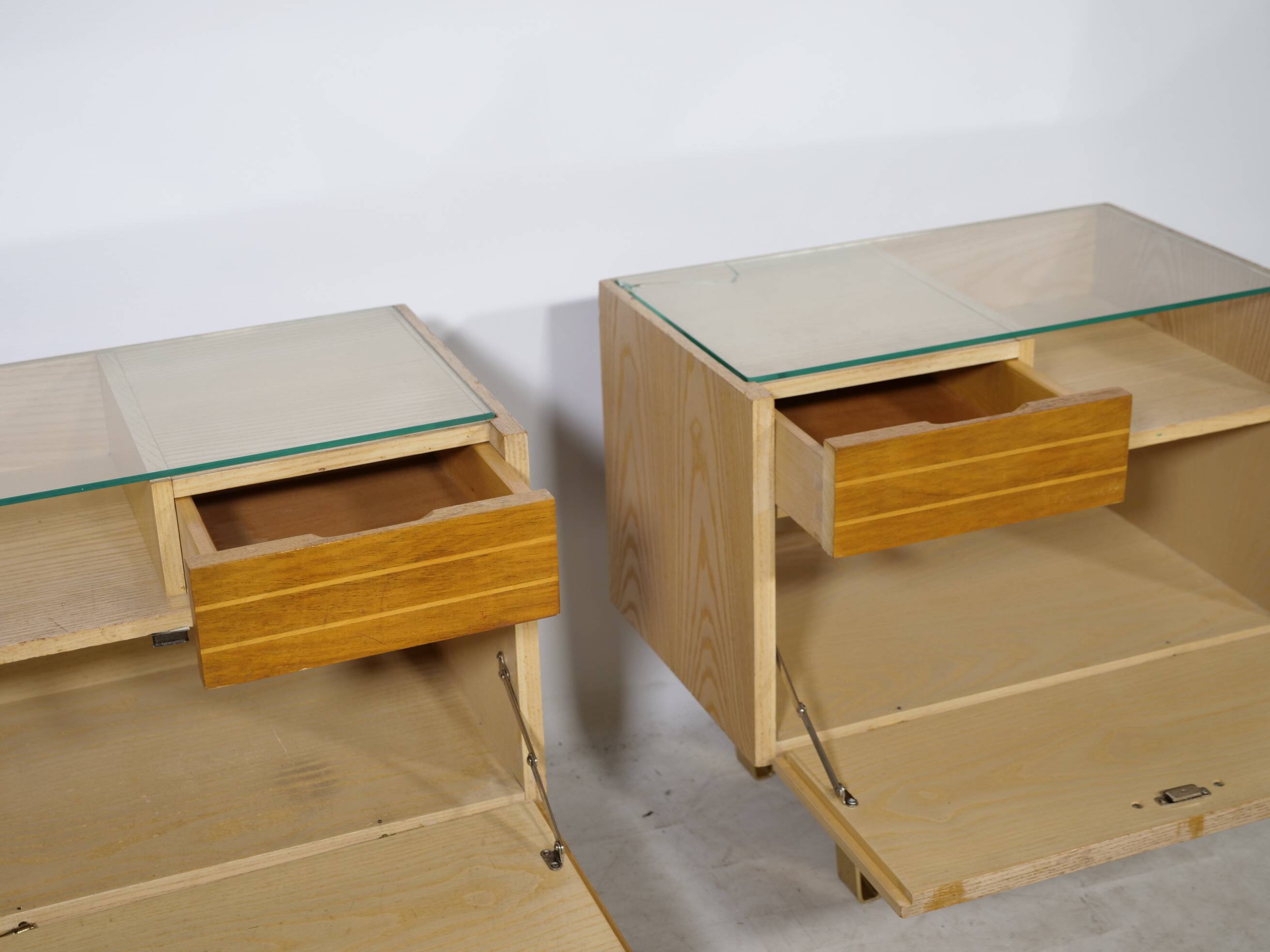 Mid-Century Design Vintage Bedside Tables with Metal Legs, Set of 2, 1960s