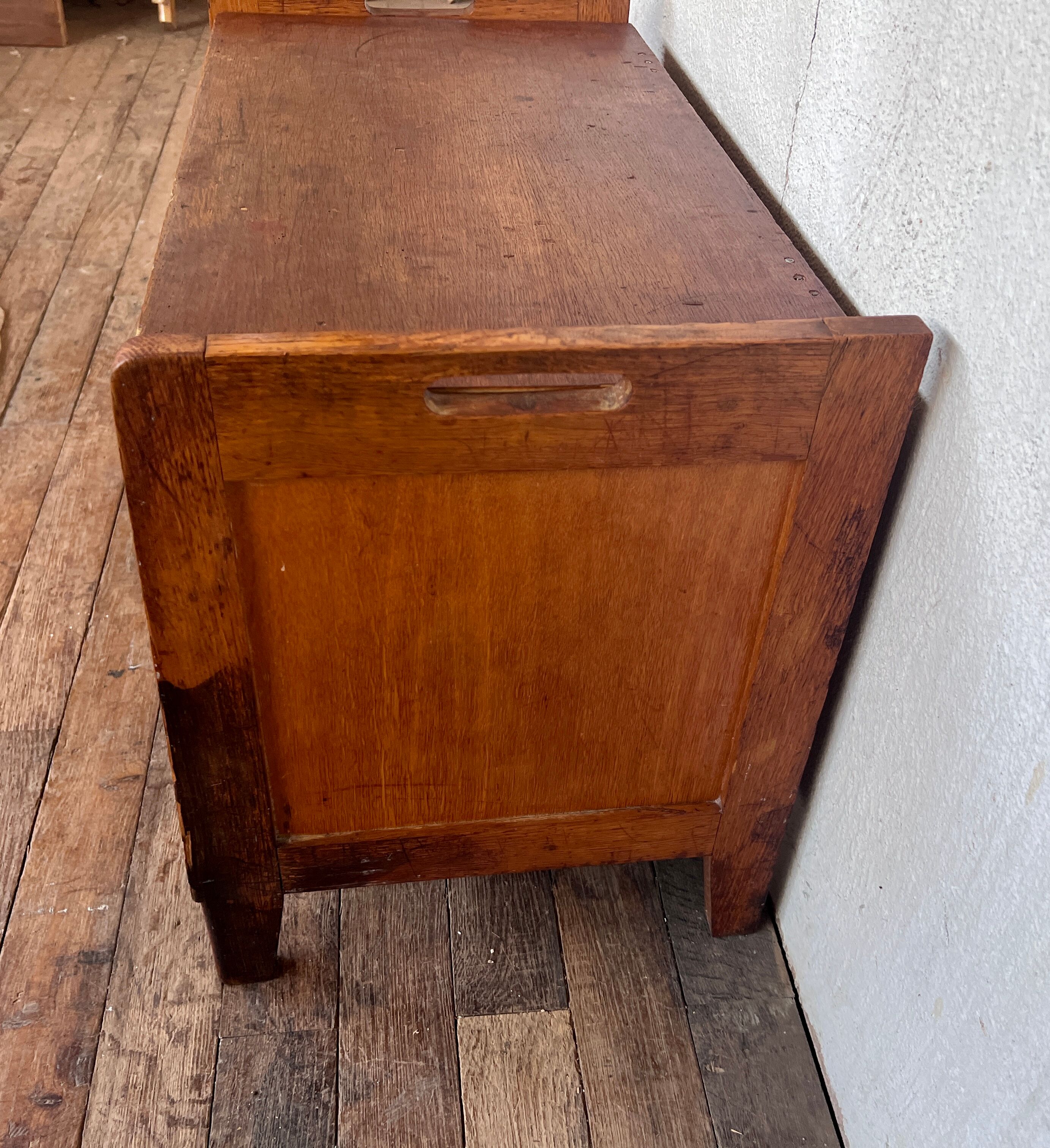 Toy chest / bench for children vintage rattan oak