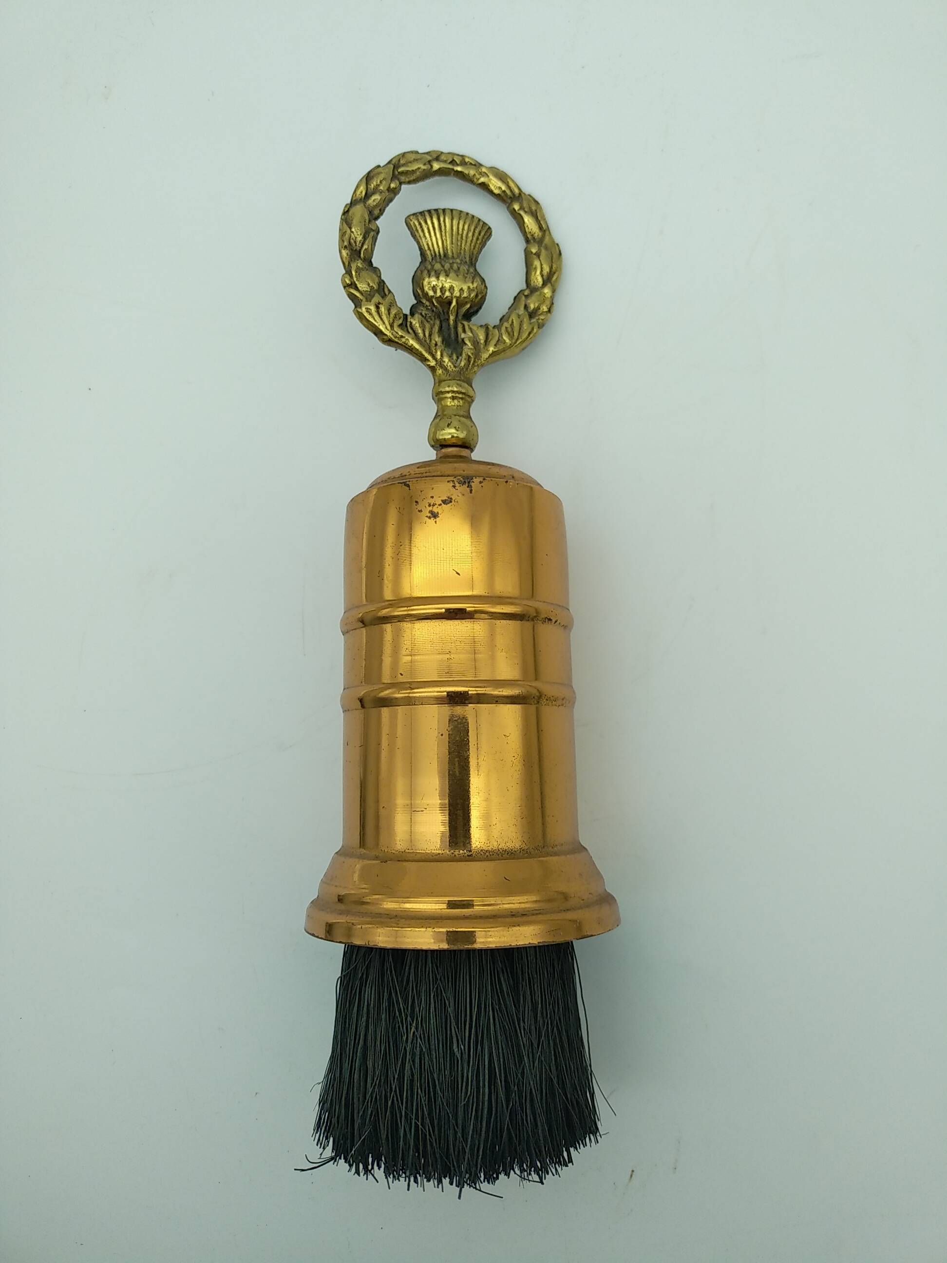 Brosse cheminée ou autre . Cuivre et laiton .
