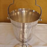 Ice bucket