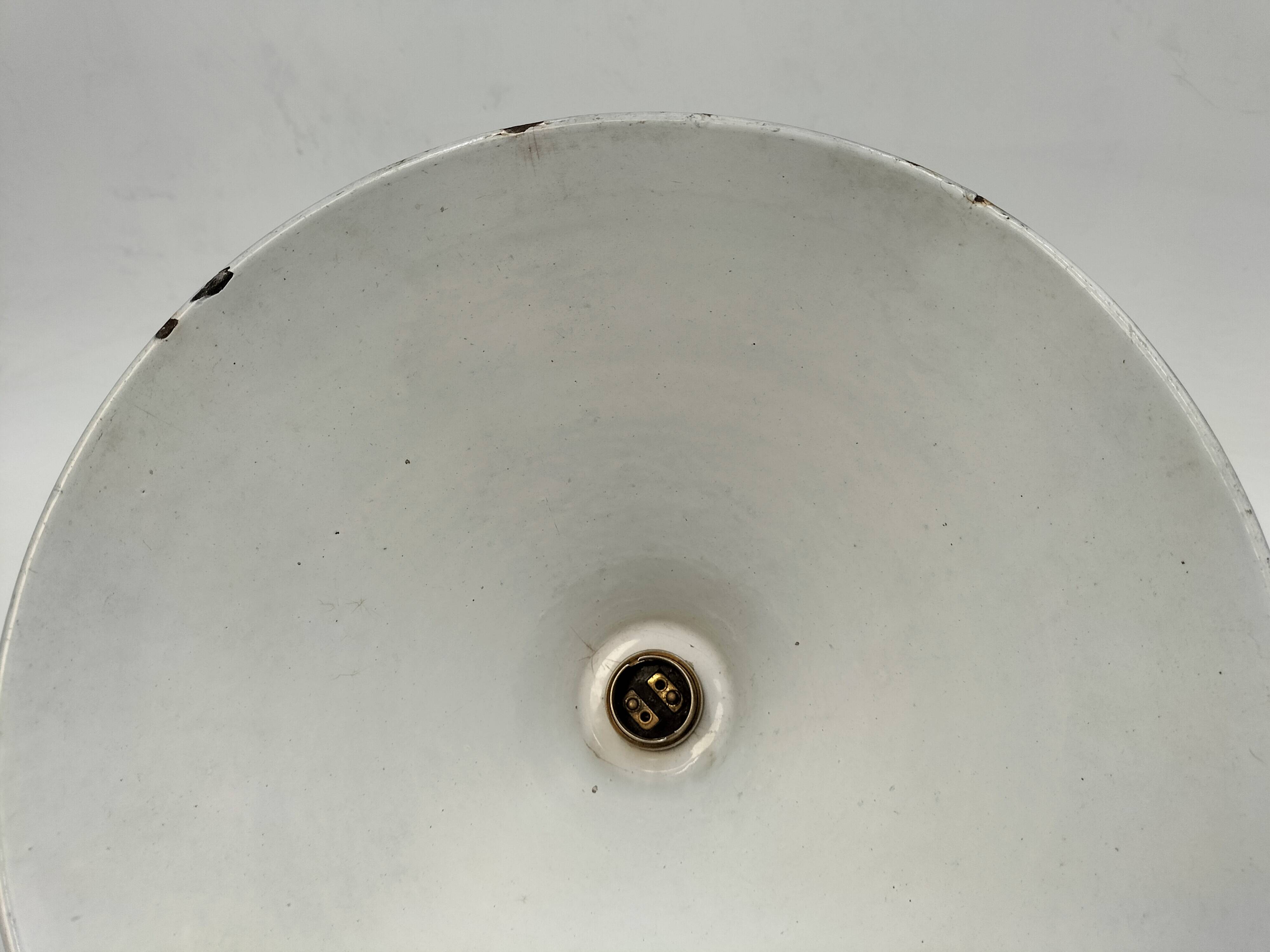 Enameled sheet metal cone pendant light