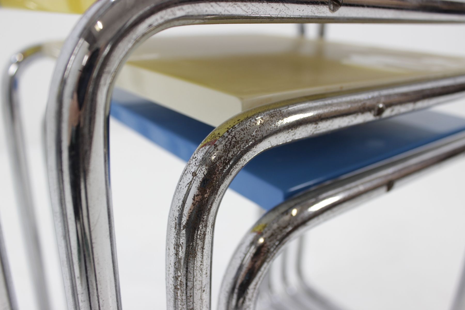 Pull-out tables B9 Bauhaus by Marcel Breuer 1930