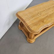Table basse française en chêne massif des années 1970