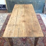 Farm table