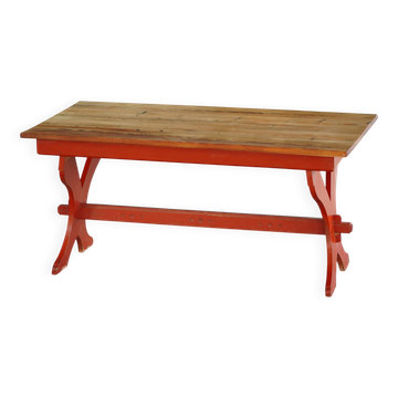Rustic farmhouse dining table in painted red pine, Sweden, 1920s.