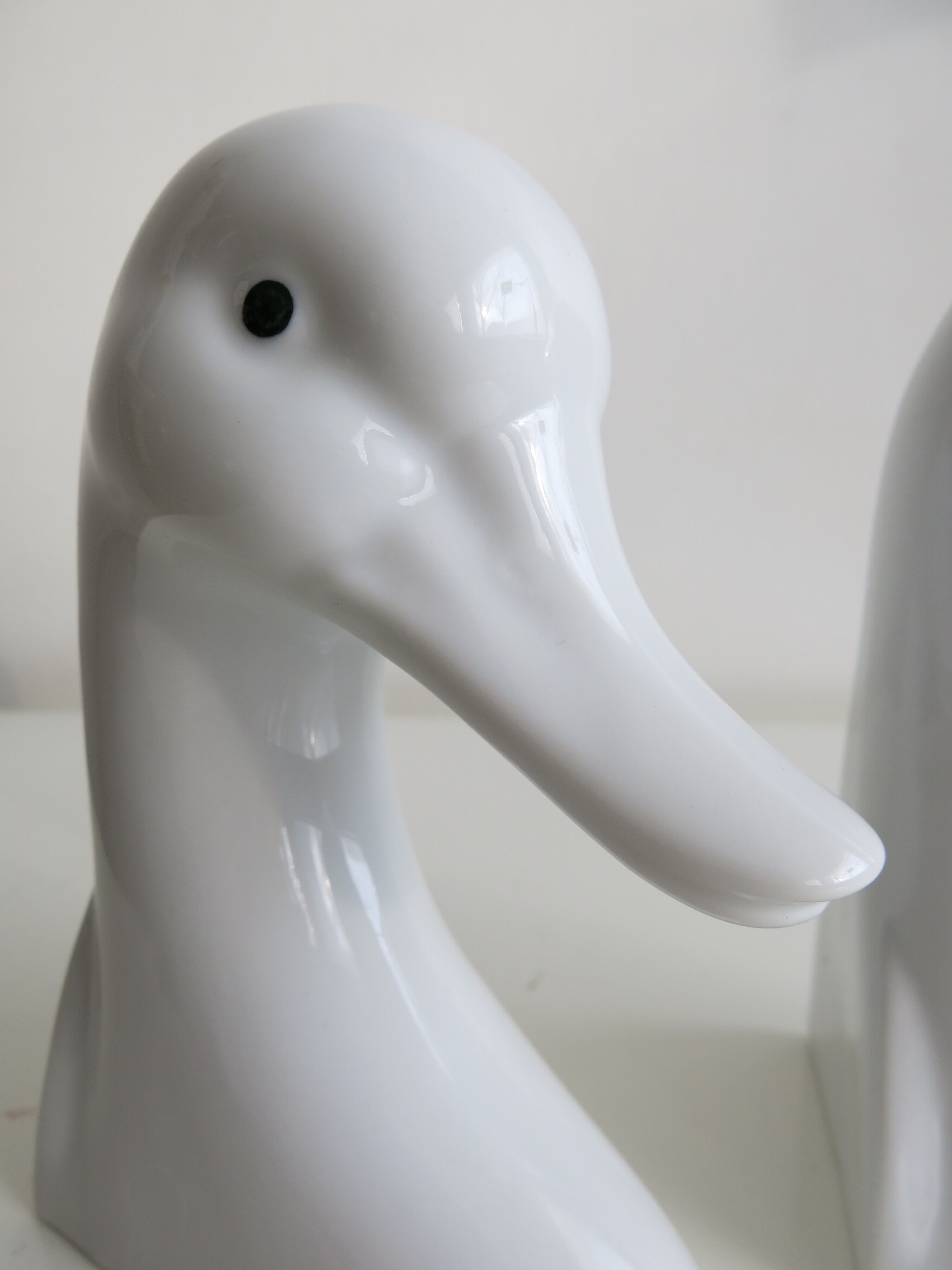 Pair of swan bookends
