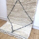 Moroccan Berber carpet Beni Ouarain corridor with black diamonds 2,9x0.9m