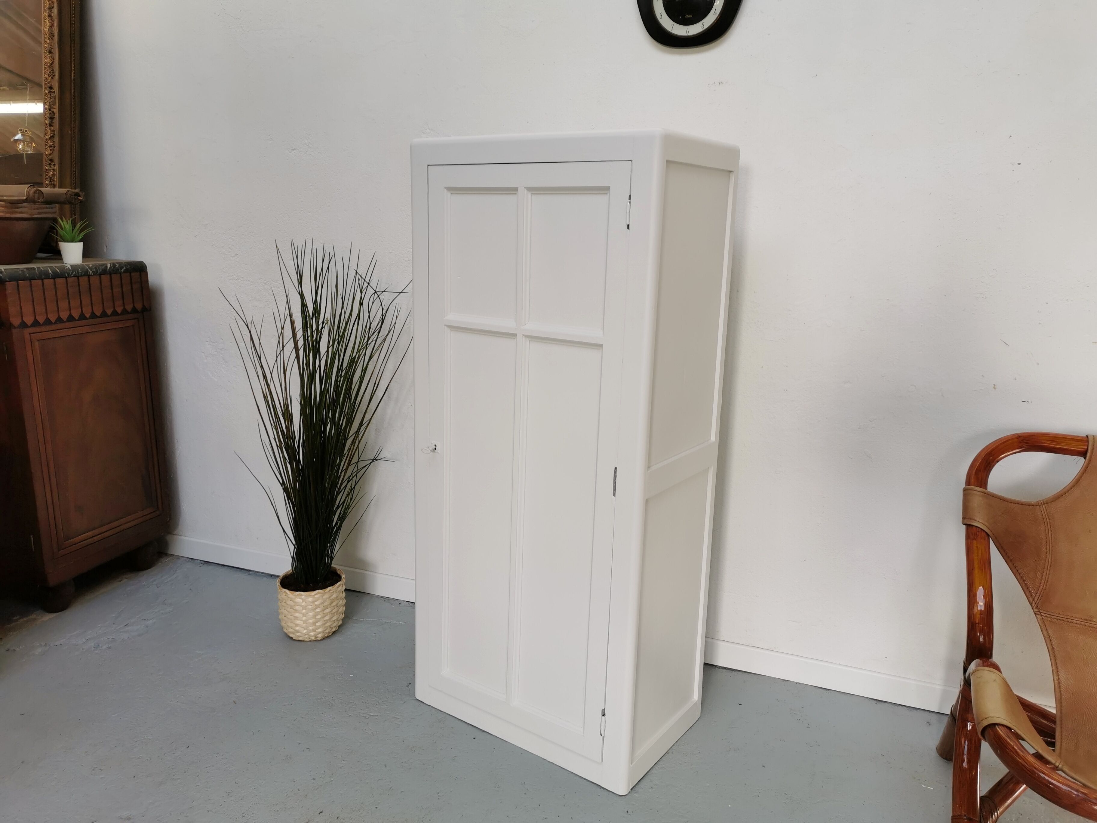 Armoire parisienne vintage 1950