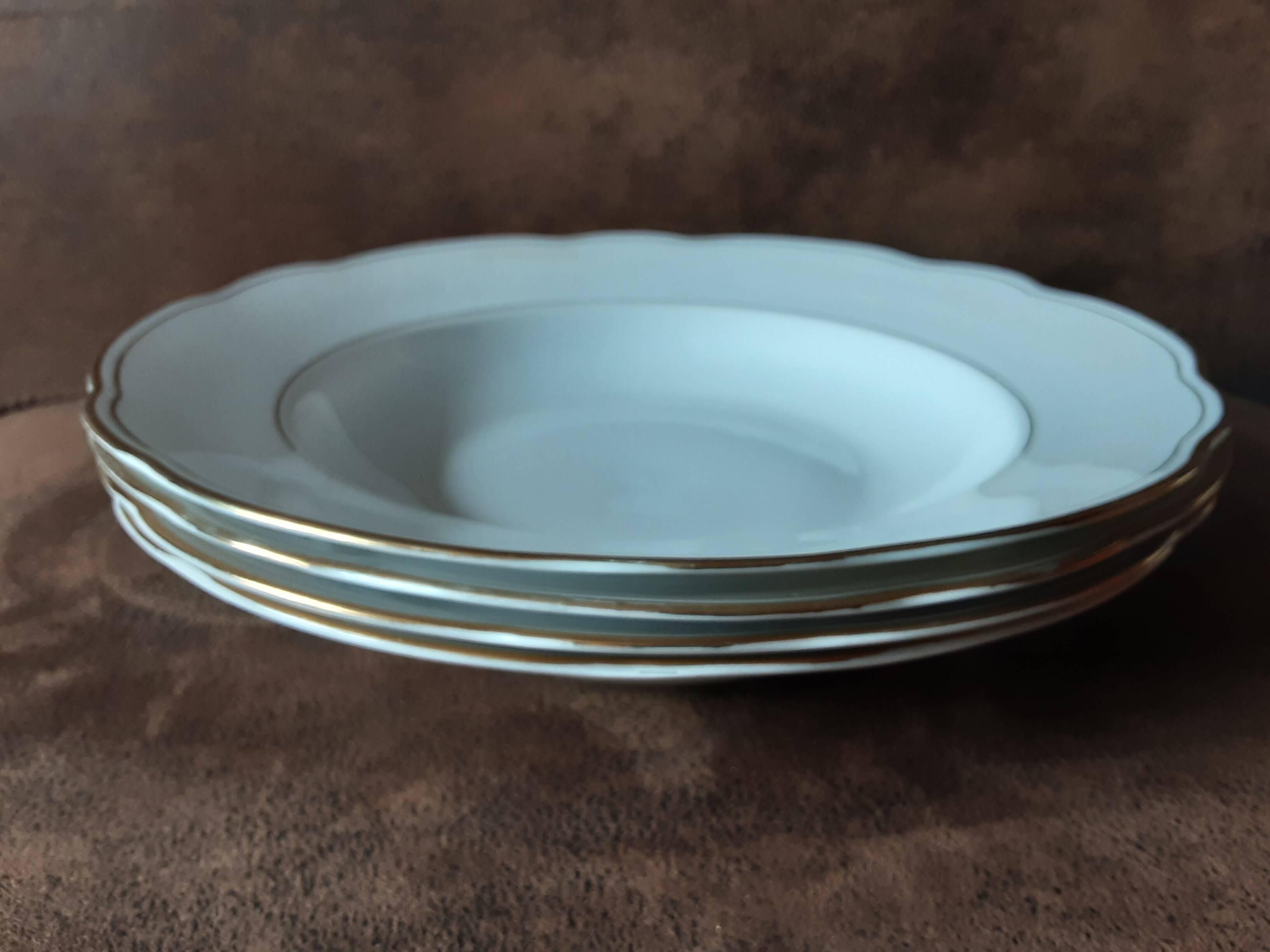 Set of 4 Czechoslovakian soup plates