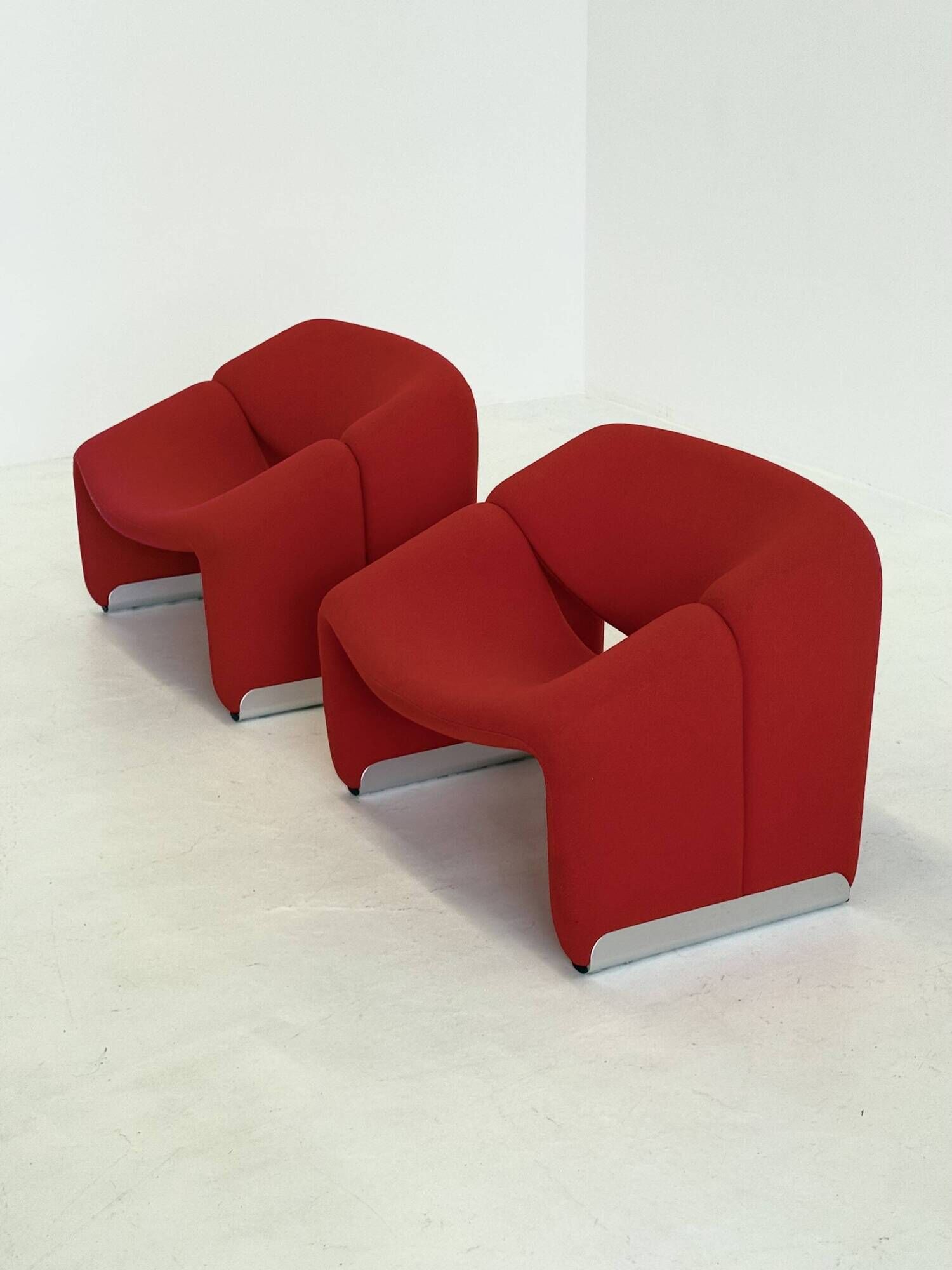 Chaise Artifort Groovy F598 M de Pierre Paulin en rouge