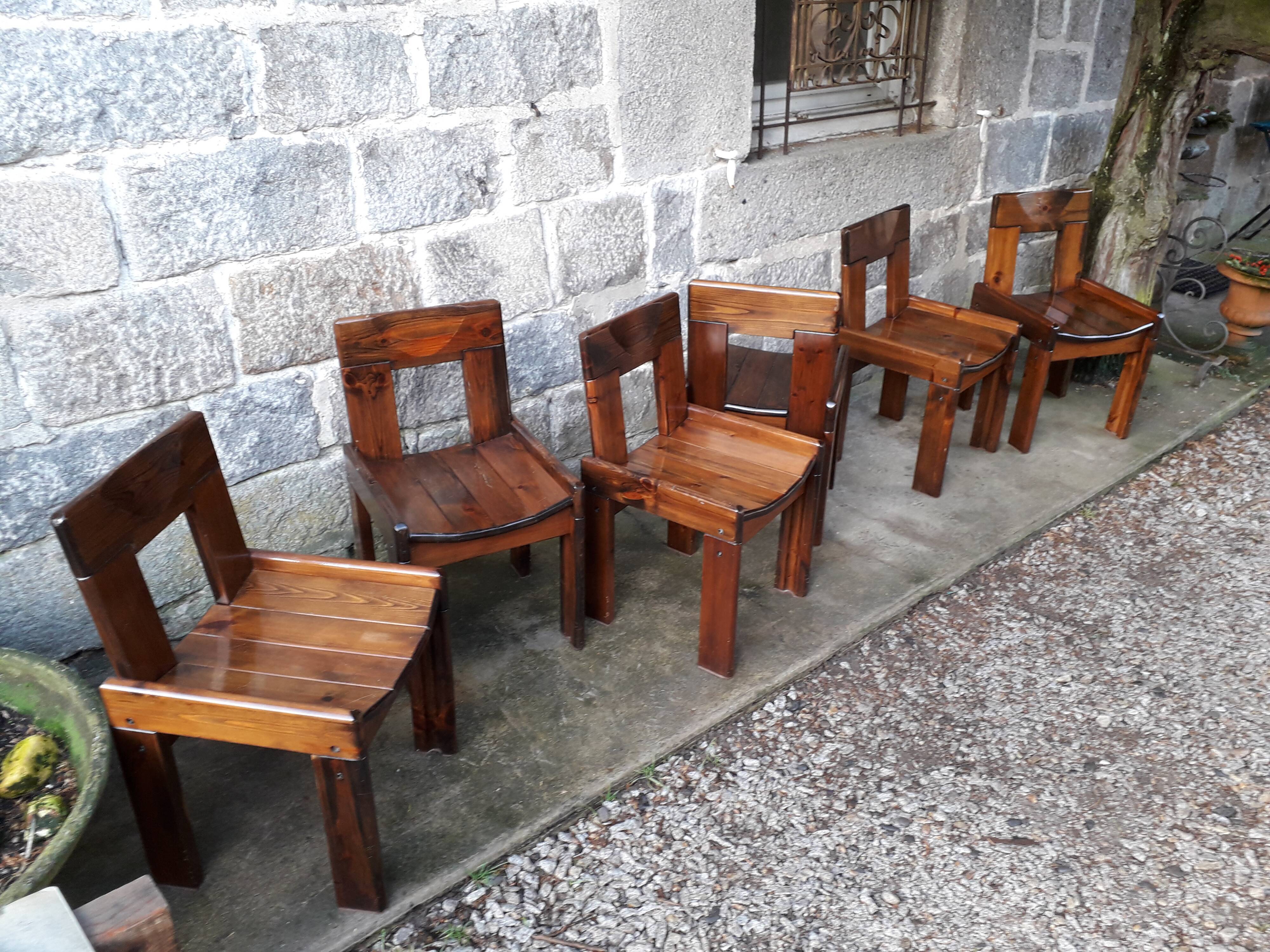 Set of 6 varnished pine chairs