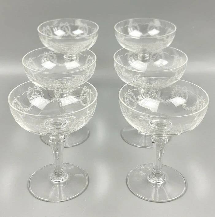 Set of 6 engraved crystal champagne glasses, lot no. 2