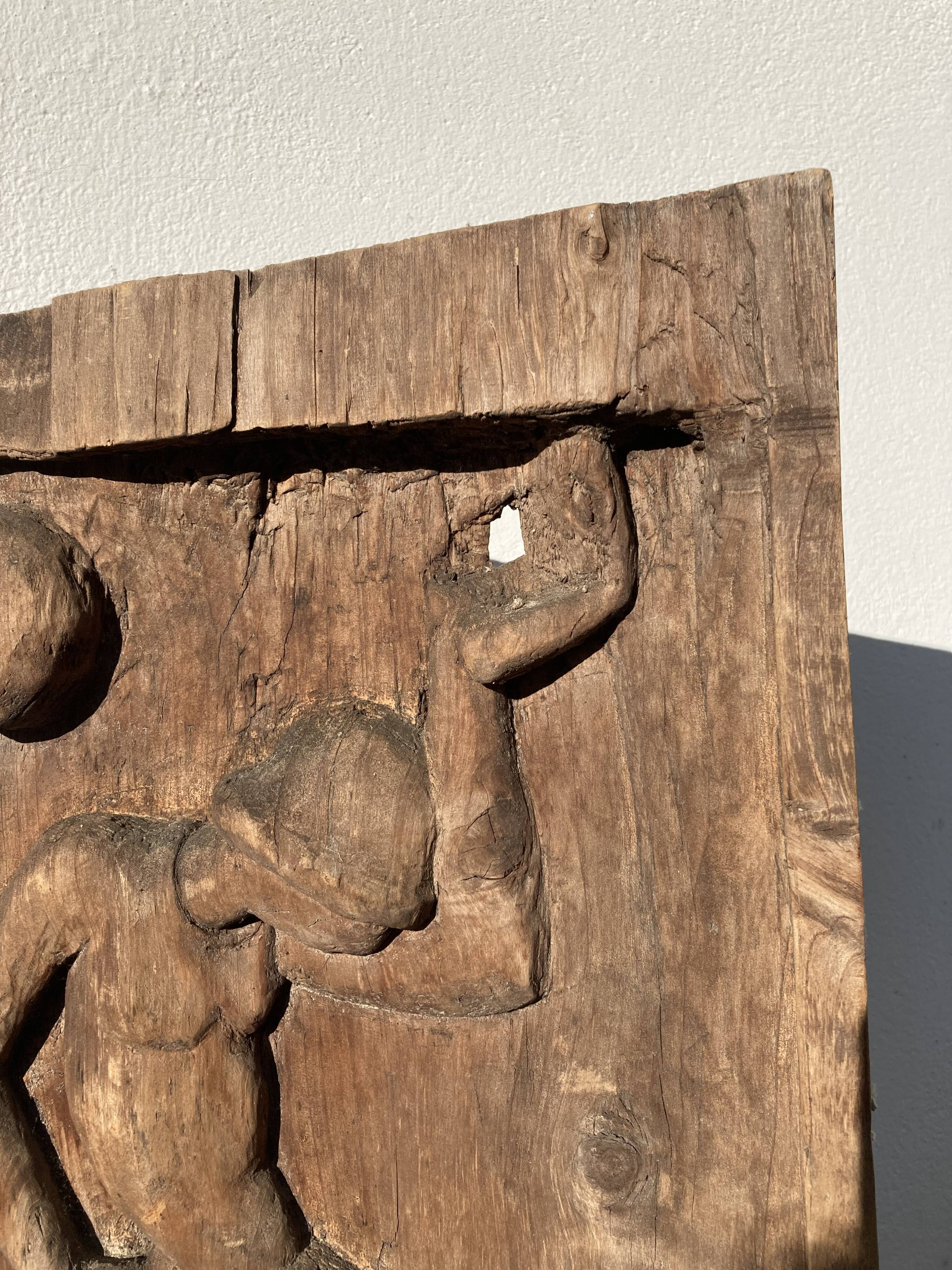 Door in low relief dancer style art deco 1930 wooden