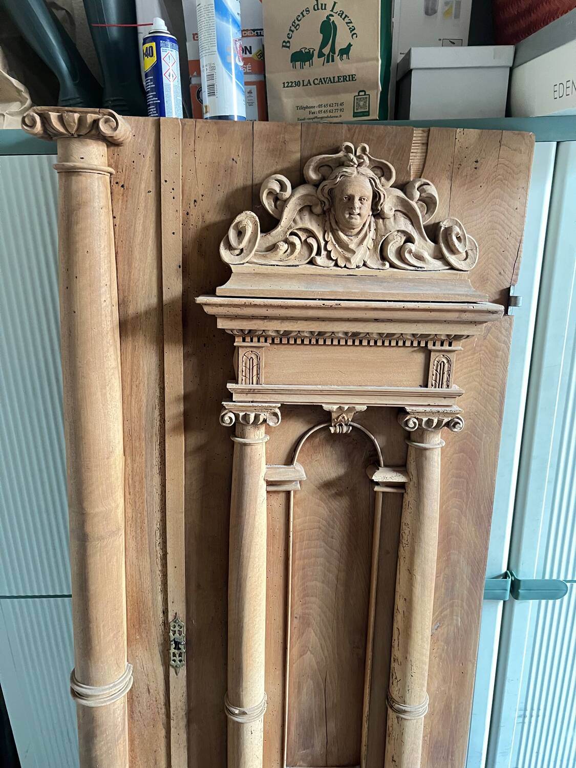 Old sculpted architectural door – 17th/18th century