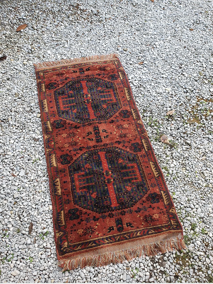 Pure wool rug 137x66cm