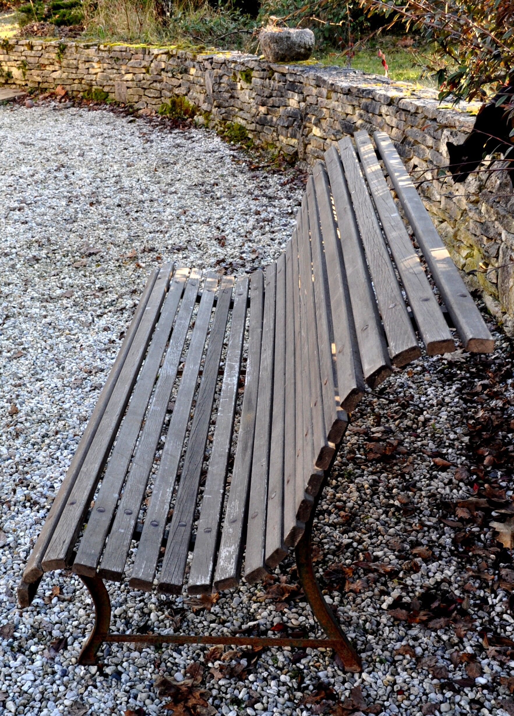 Limousin pubic bench called "shepherdess"