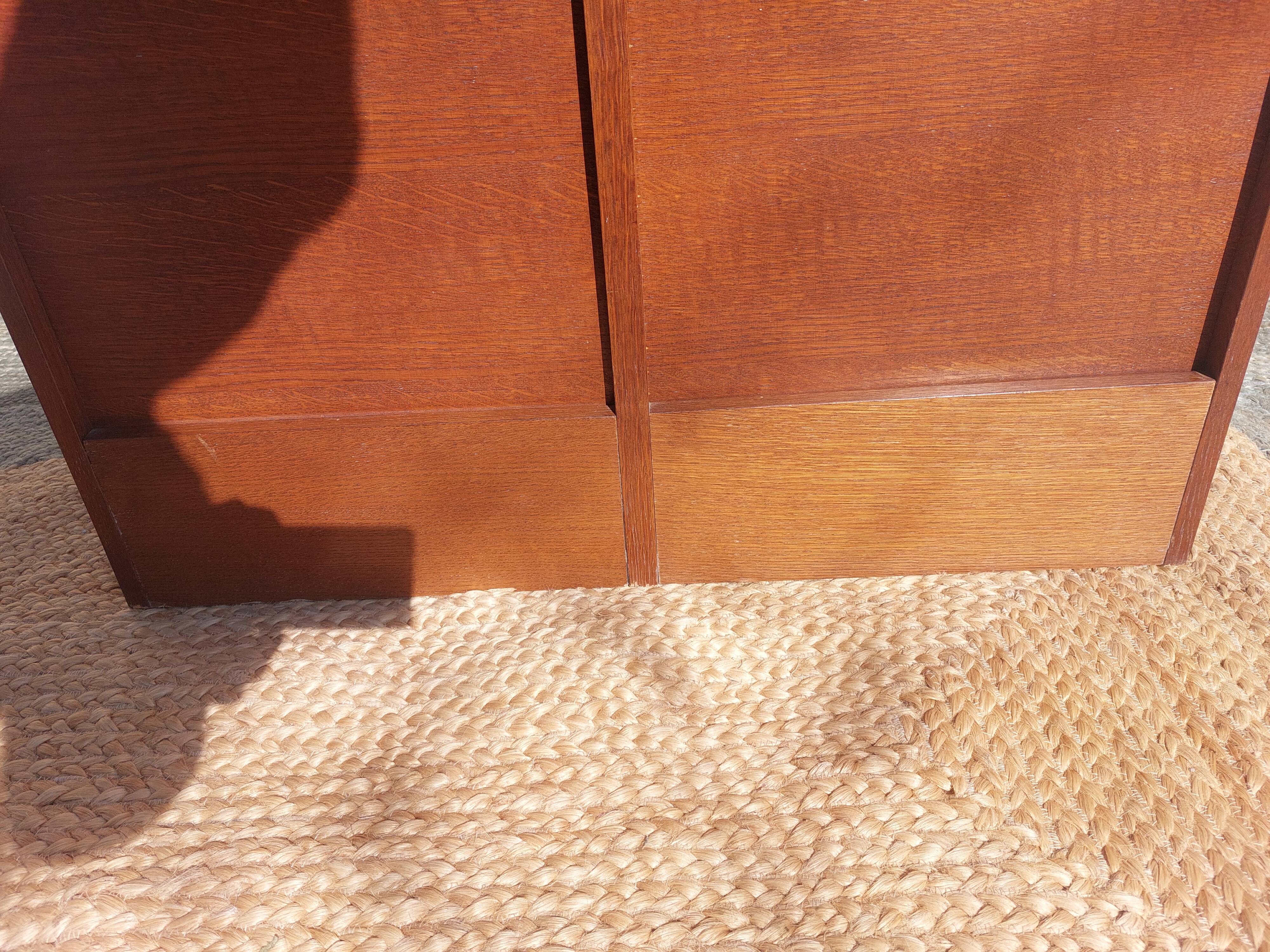 Double curtain filing cabinet