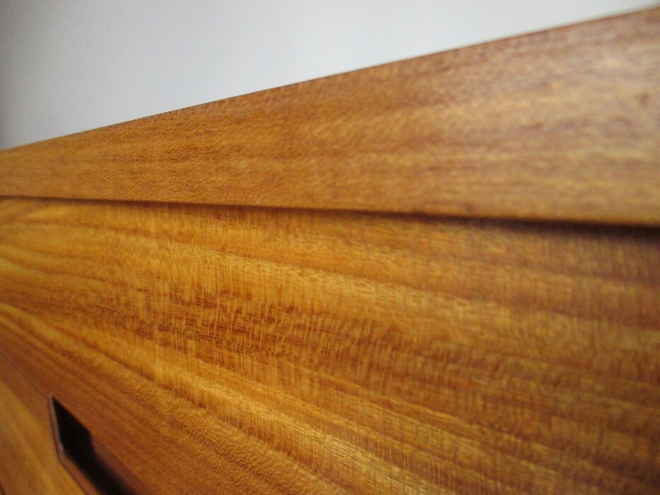 Dresser Uniflex by  Hoffstead