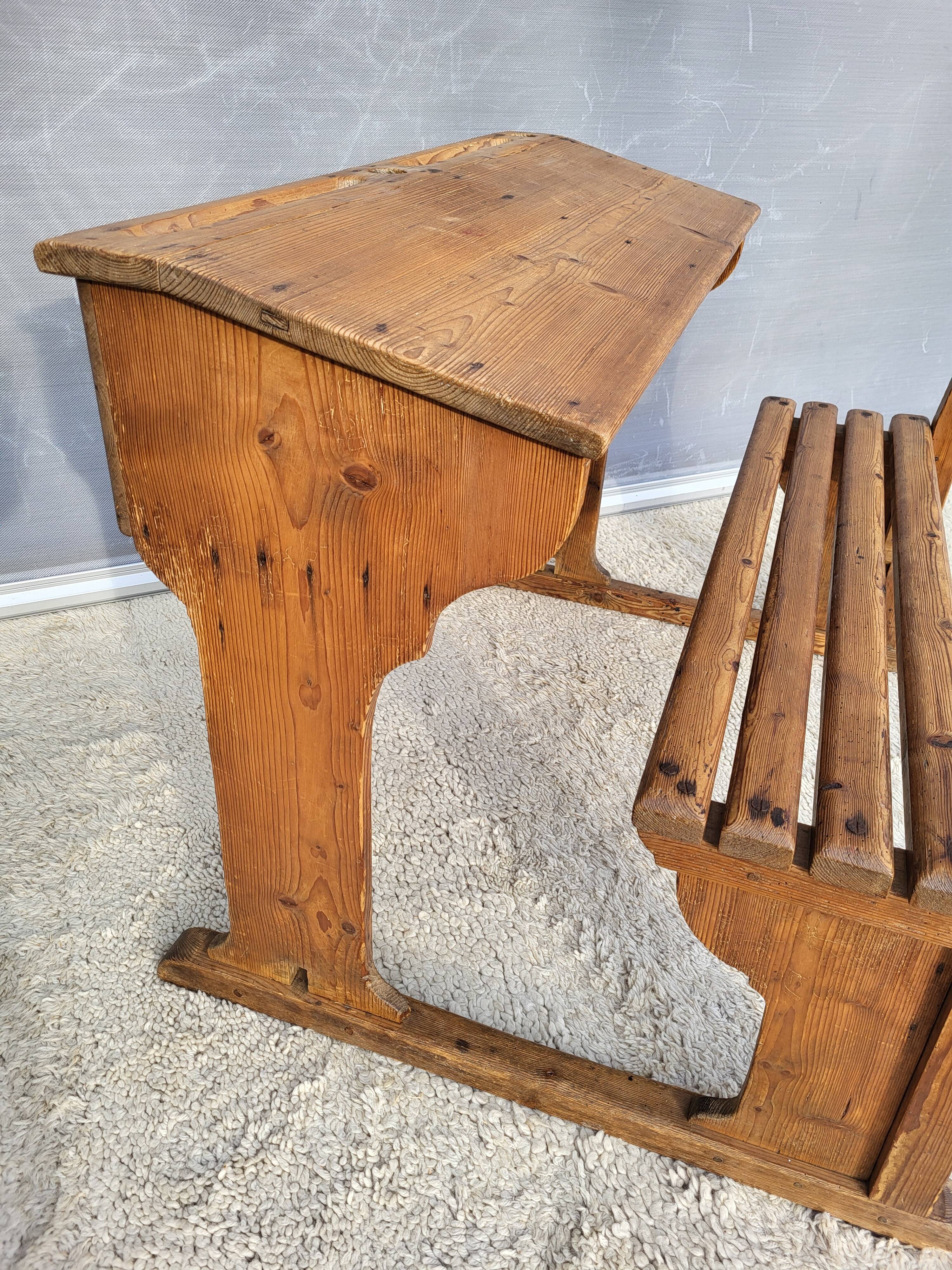 Double solid wood school desk
