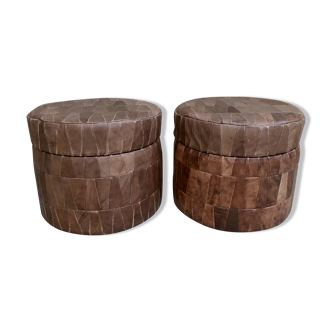 Paire de poufs coffre en patchwork de cuir