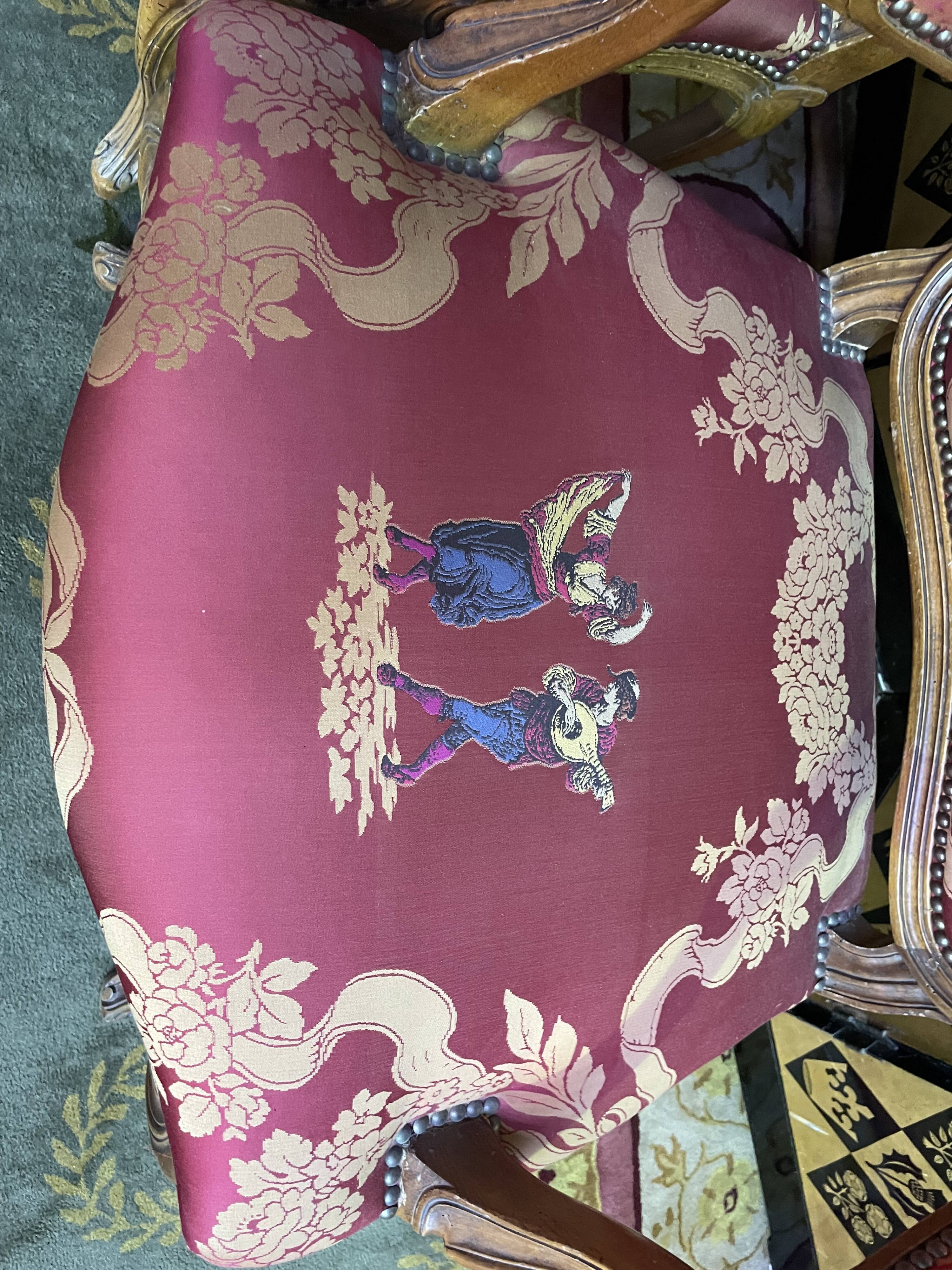 Paire de fauteuils cabriolets de style Louis XV