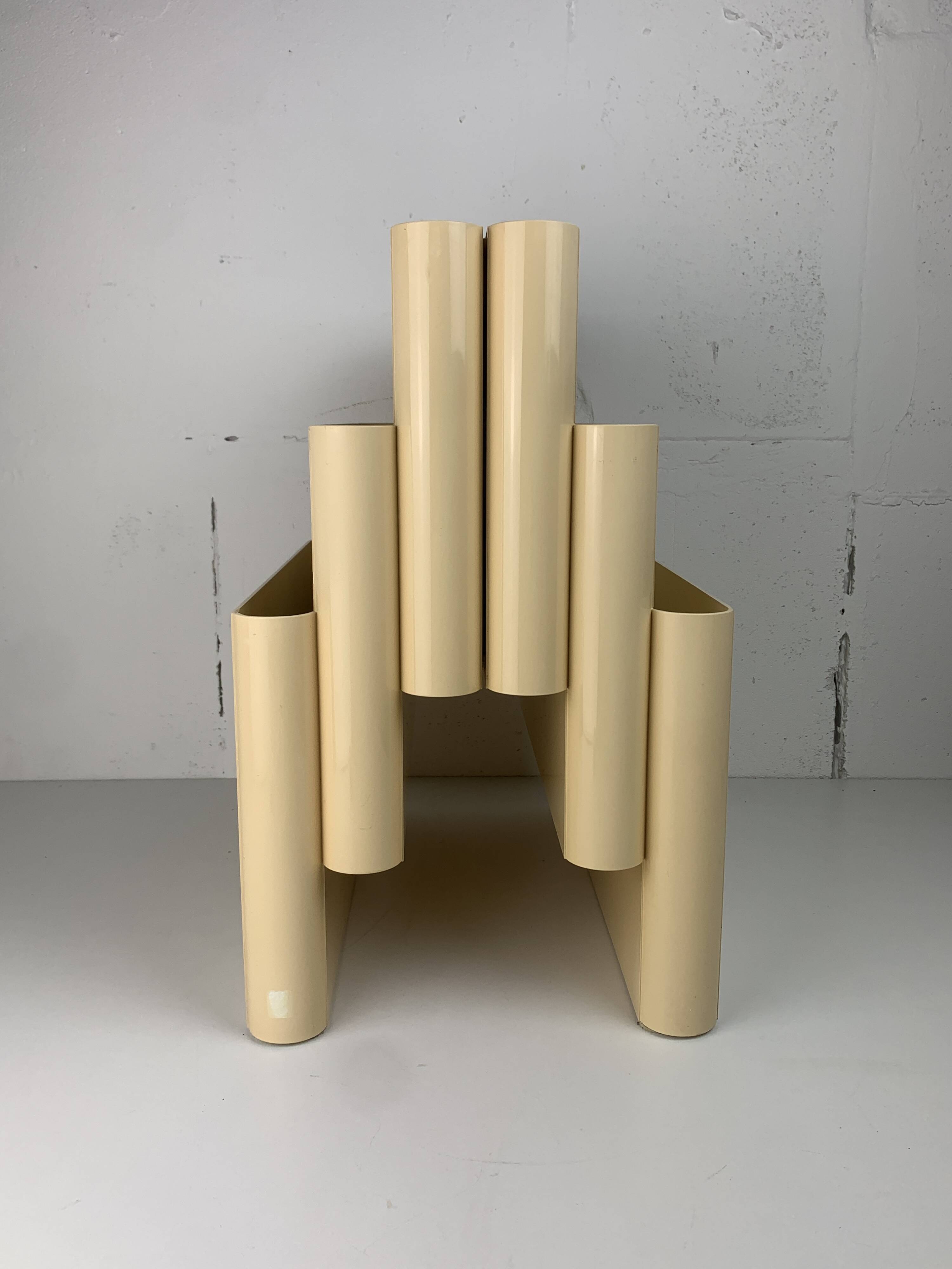 Beige off white Magazine Rack by Giotto Stoppino for Kartell, Italy, 1970s