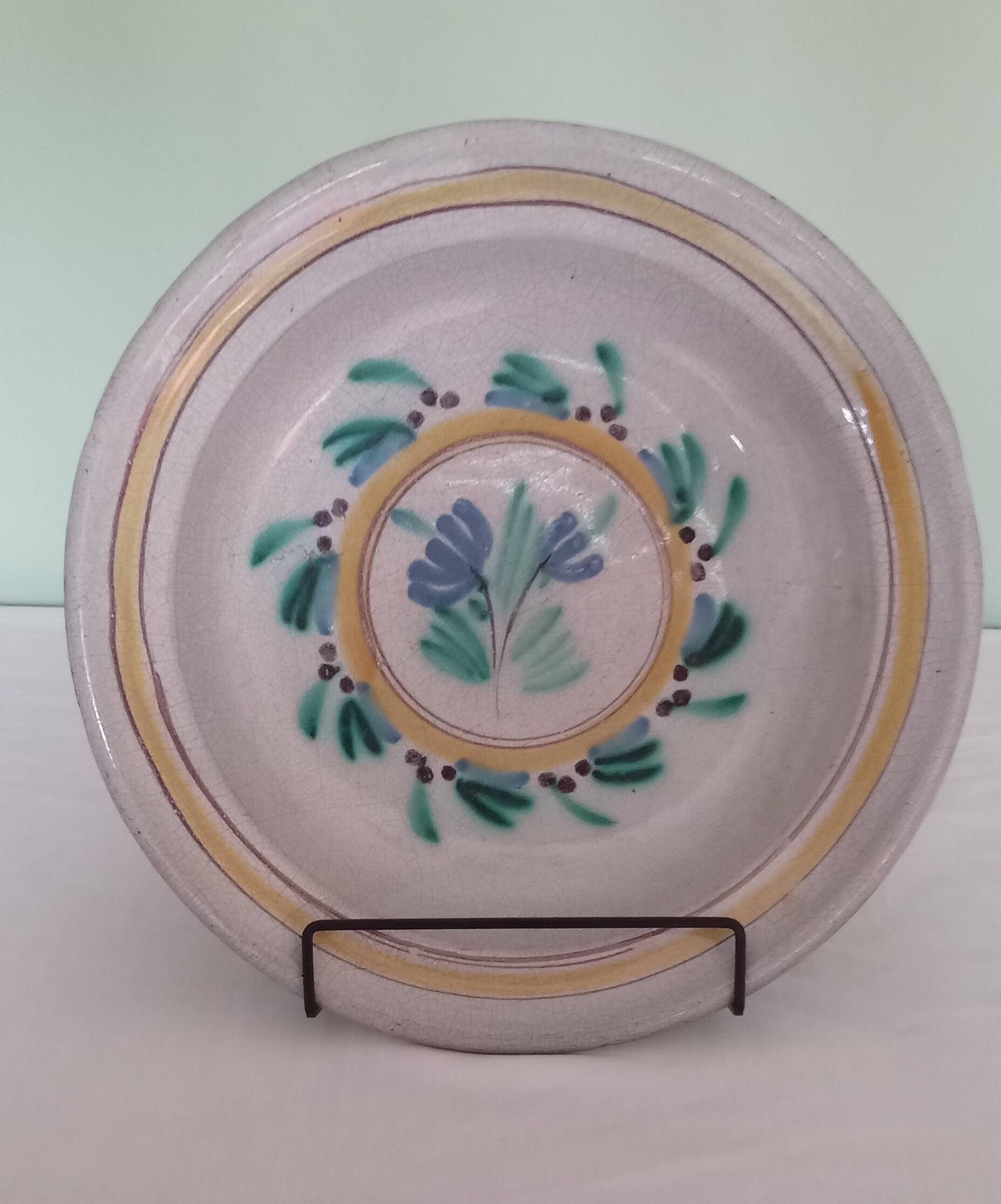 Lot of 10 pieces of vintage Spanish ceramics - Painted hanging crockery