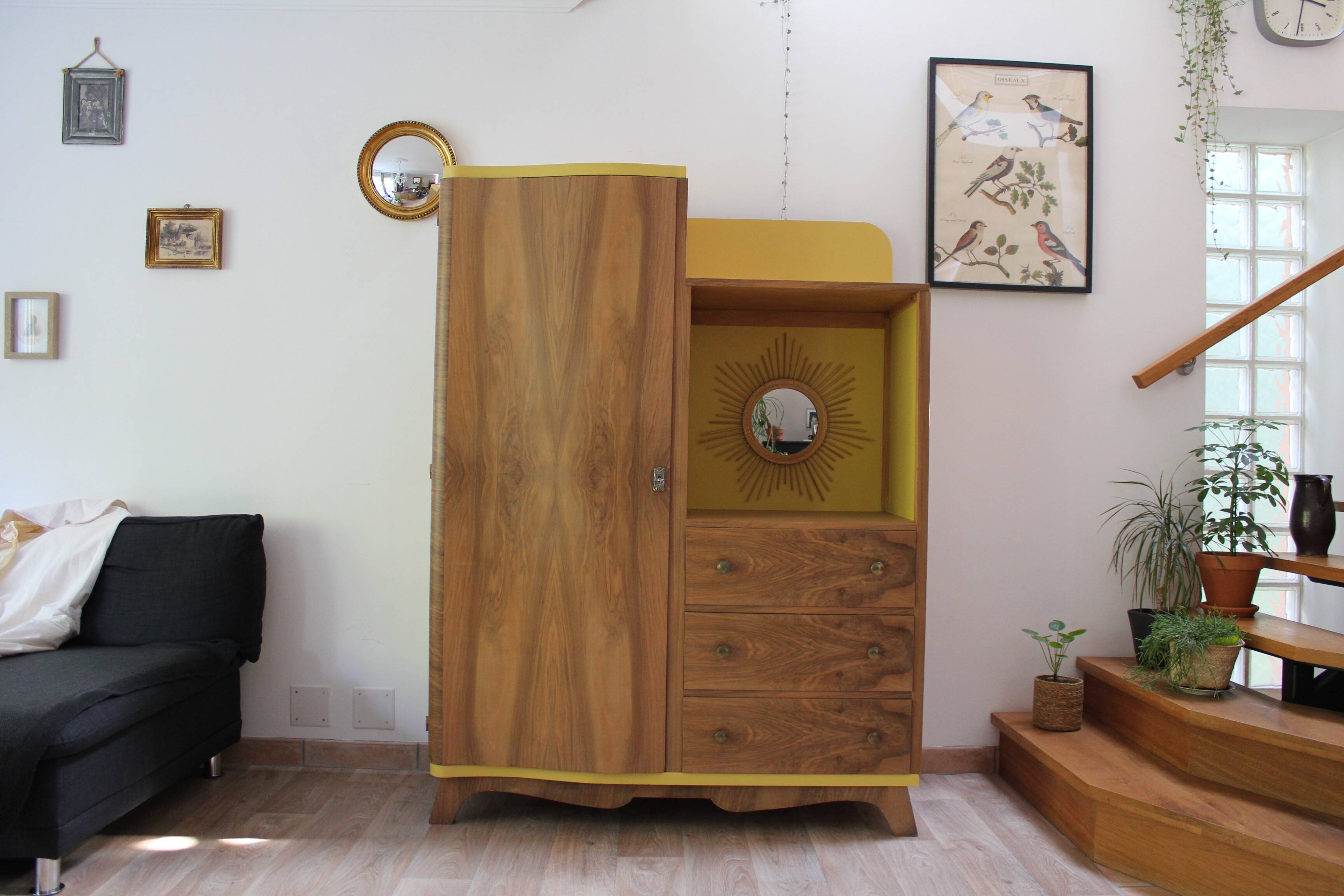 Armoire asymétrique