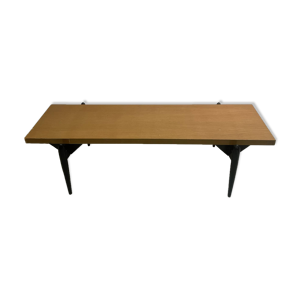 Table basse moderniste,
