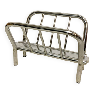 New age style newspaper holder
