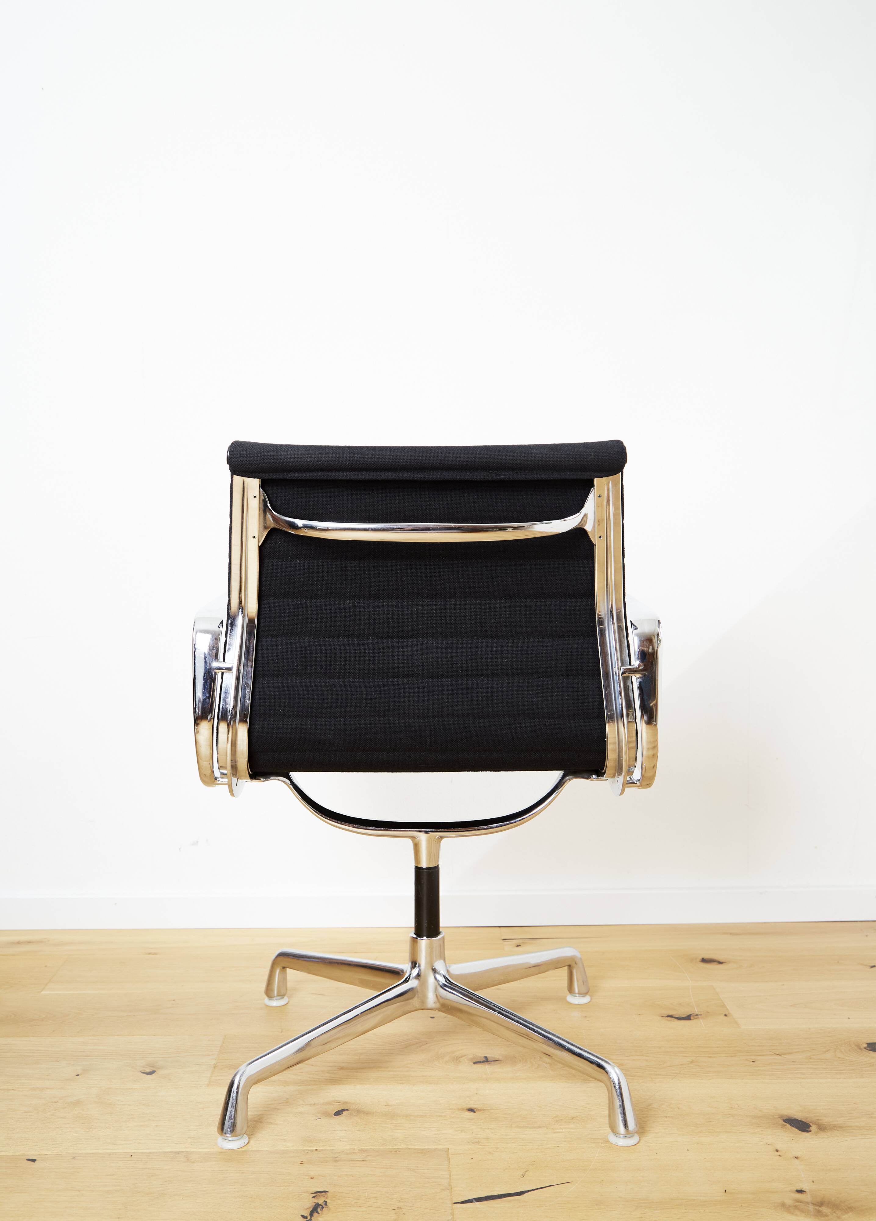 EA 108 Swivel Chair by Charles & Ray Eames for Herman Miller