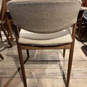 Chaises de salle à manger en teck modèle 42 de Kai Kristiansen pour Schou Andersen