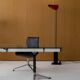 Le bureau emblématique Burdick Group de Bruce Burdick pour Herman Miller, années 1980.