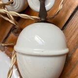 Opaline suspension rises and falls